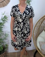 Robe femme évasée noir et écrue Sérénaé