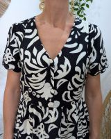 Robe femme évasée noir et écrue Sérénaé