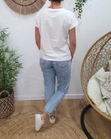 T-Shirt femme blanc broderie les copines d'abord verte