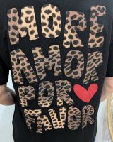 T-shirt femme noir more amor por favor léopard 