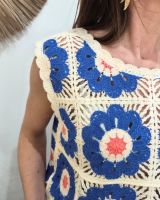 Top femme crochet bleu et rose