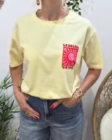 T-shirt femme à message imprimé jaune le soleil rose et rouge coton col rond