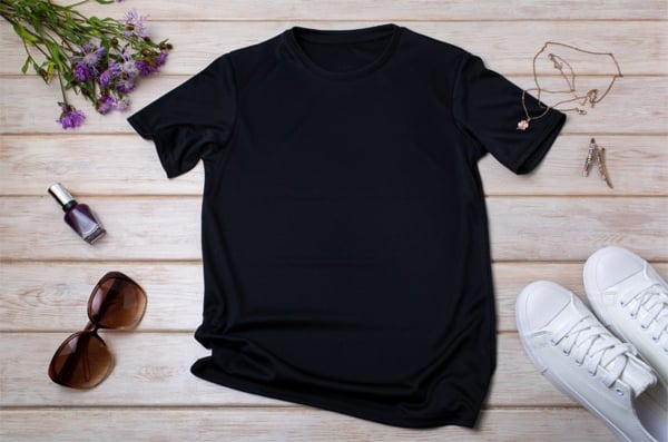 Comment choisir son t-shirt femme selon sa morphologie ?